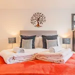 Pure B - Exceptional Views Of Tamar & Royal William Yard With Free Parking & Wifi