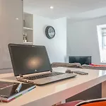 Pure B - Exceptional Views Of Tamar & Royal William Yard With Free Parking & Wifi