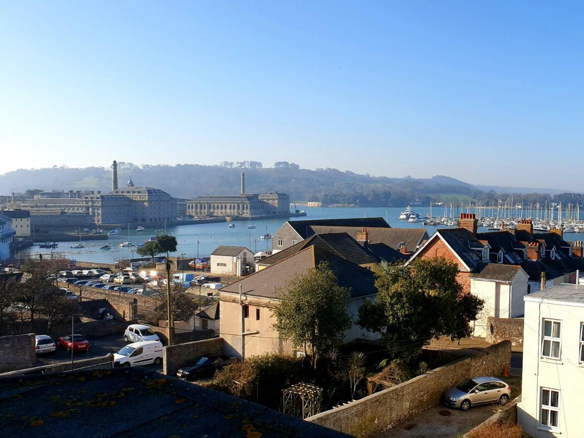 Apartment Pure B - Exceptional Views Of Tamar & Royal William Yard With Free Parking & Wifi