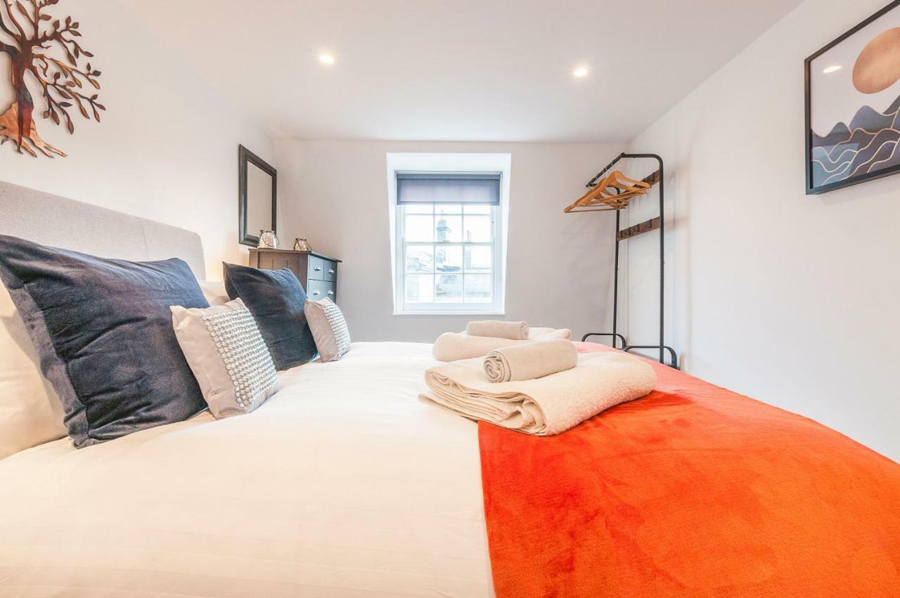 Pure B - Exceptional Views Of Tamar & Royal William Yard With Free Parking & Wifi Apartment Plymouth
