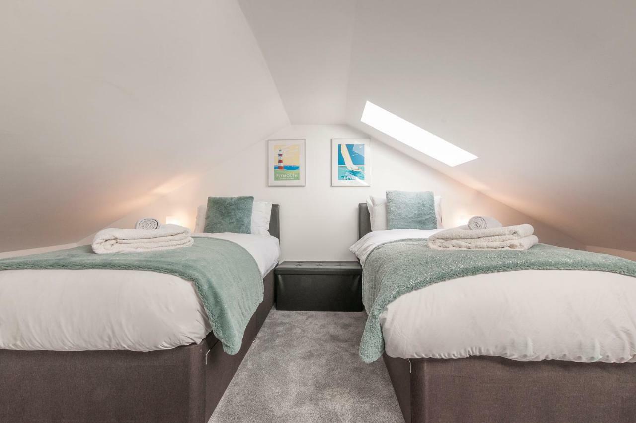 Pure B - Exceptional Views Of Tamar & Royal William Yard With Free Parking & Wifi